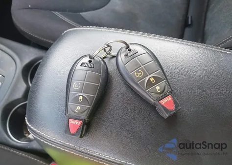 2014 Jeep Cherokee Latitude z USA, uszkodzony, nr VIN 1C4PJMCS3EW317971